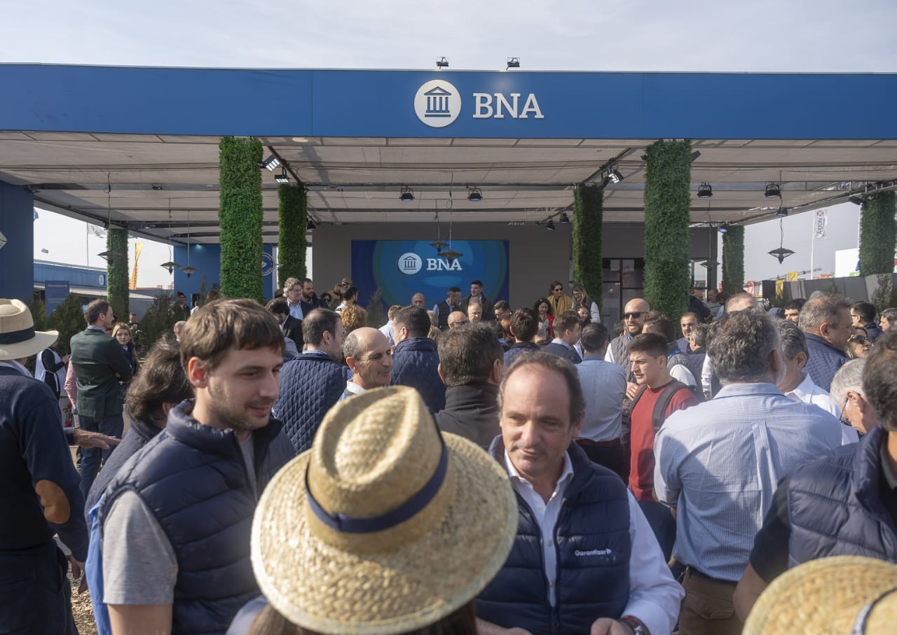 Agroactiva 2024: rÃ©cord de operaciones en asistencia financiera del BNA para el sector agroindustrial por 3.900 millones de dÃ³lares 